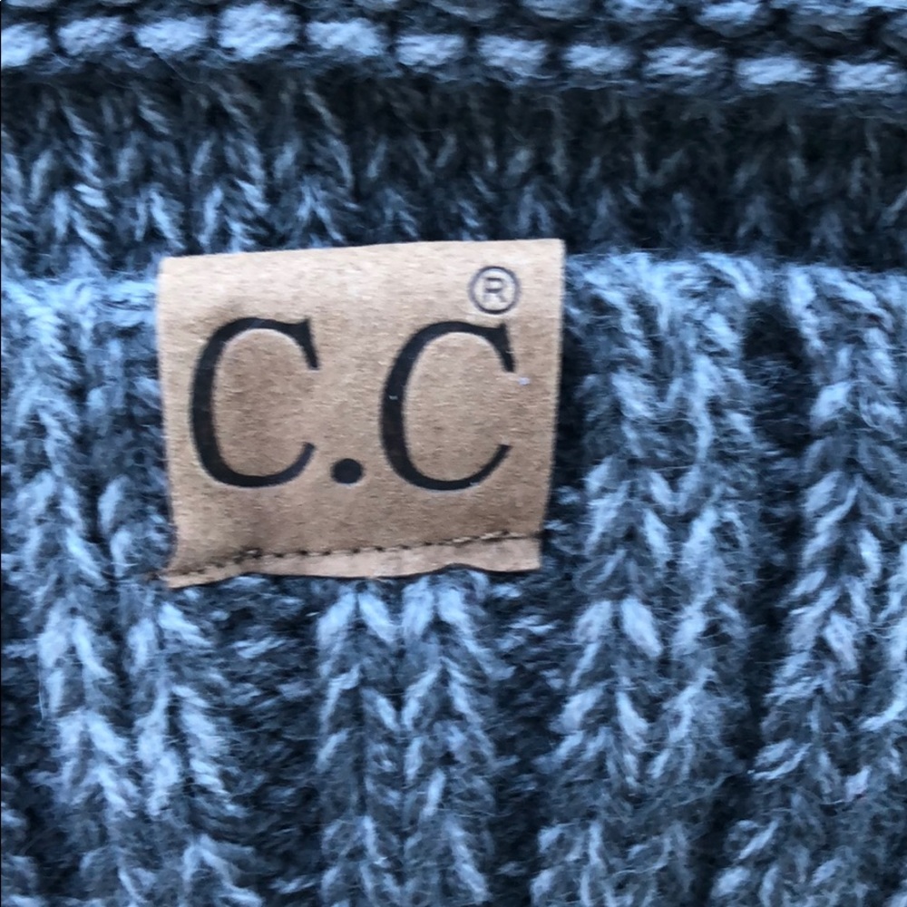 Beanie - Picture 3 of 3
